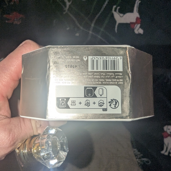 HUDA BEAUTY Utopia 21 - Picture 2 of 2